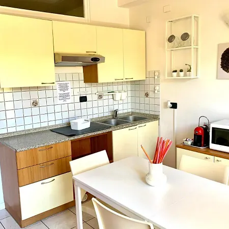 Gardalakeapartment A 公寓式酒店