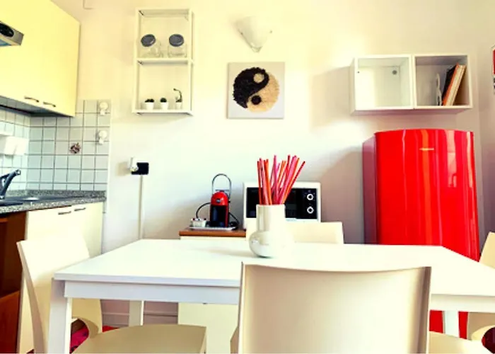 Gardalakeapartment A 西尔米奥奈