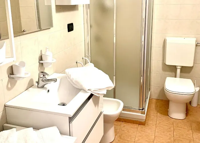 Gardalakeapartment A 3* 西尔米奥奈